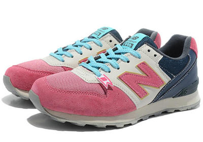 ニューバランス New Balance のレディースがアウトレット価格で購入可能